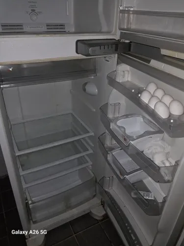 Vendo geladeira brastemp