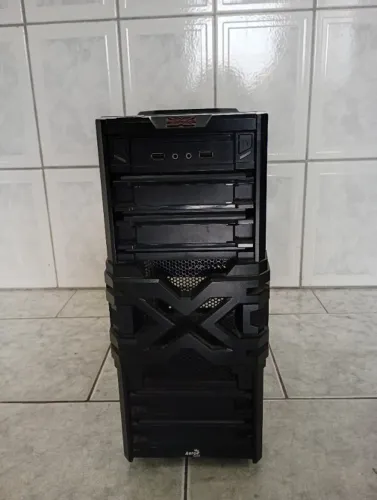Gabinete Gamer AeroCool ATX Strike-X One s/ Fonte EN58360