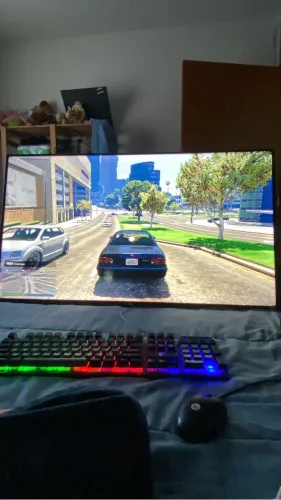 Vendo pc gamer 8 gb de ram , HD 1 TB de armazenamento, SSD 250gb , placa video GT nvidia