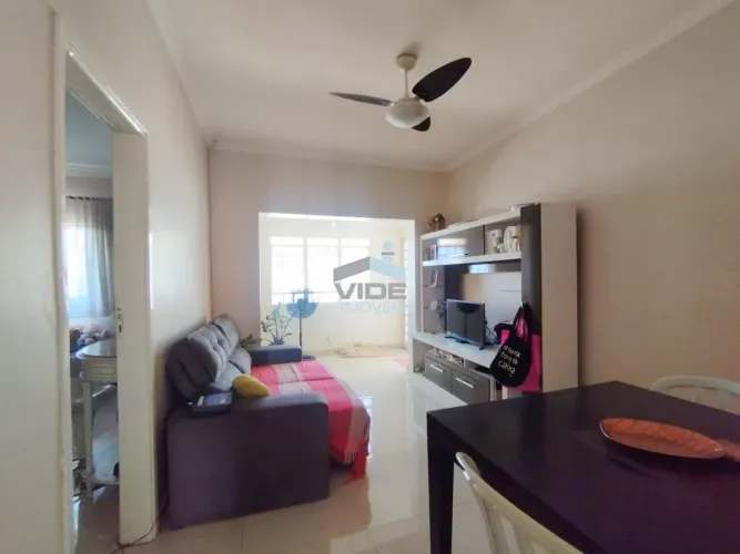 Casa à venda no Jardim Proença em Campinas-SP: 3 quartos, 1 suíte, 1 sala, 3 banheiros, 3