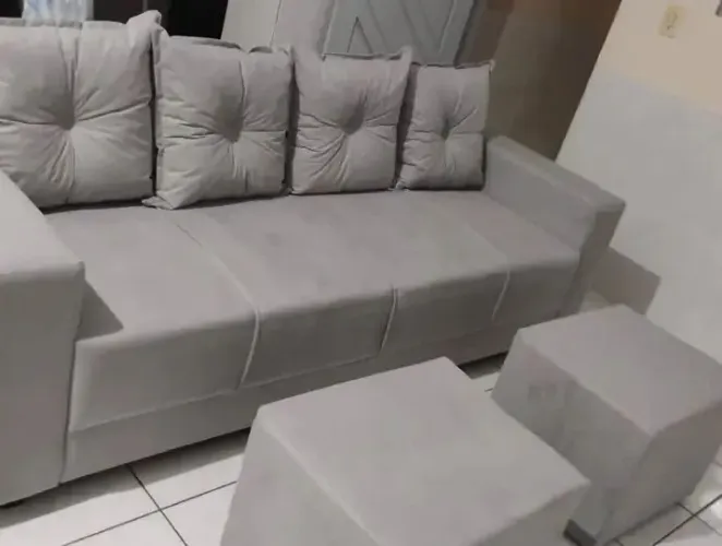 Sofá 4 lugares com 2 centro