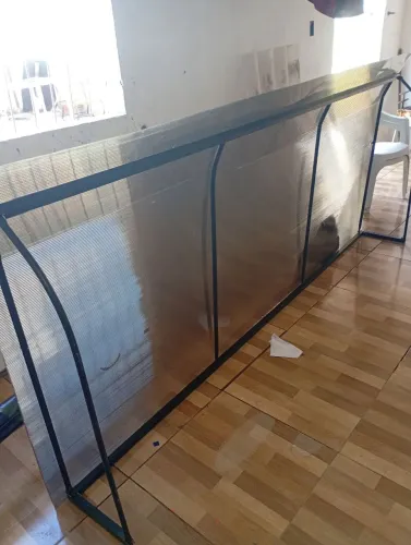 Toldo Policarbonato estrutura em alumínio semi novo