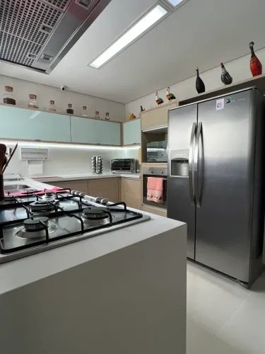 Lindo apartamento em Alphaville com 181m2 - 3 suites - 3 vagas + depósito