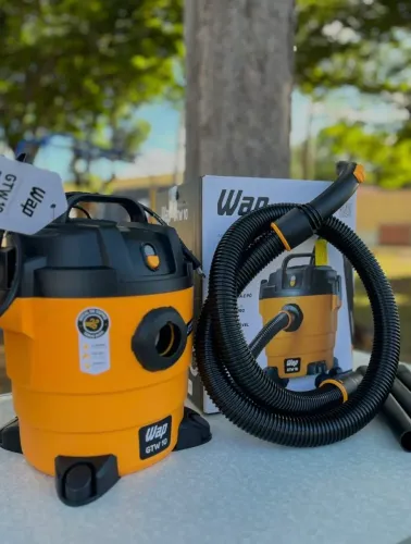 Aspirador de pó e água Wap 1400w 10L
