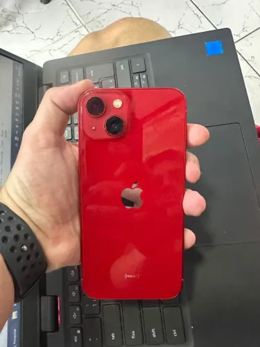 iPhone 13 vermelho 