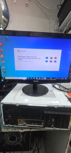Vendo um monitor Philips 21,5 polegadas - Retirar em Guarulhos