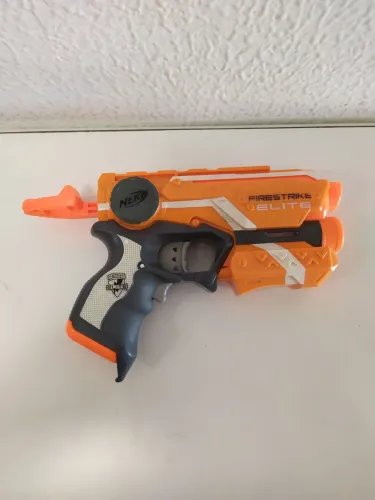 Lançador Com Mira Laser Nerf Elite Nstrike Fire Hasbro