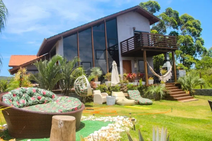 Casa com Vista para Lagoa com 2 dormitórios no bairro Ibiraquera em Imbituba SX