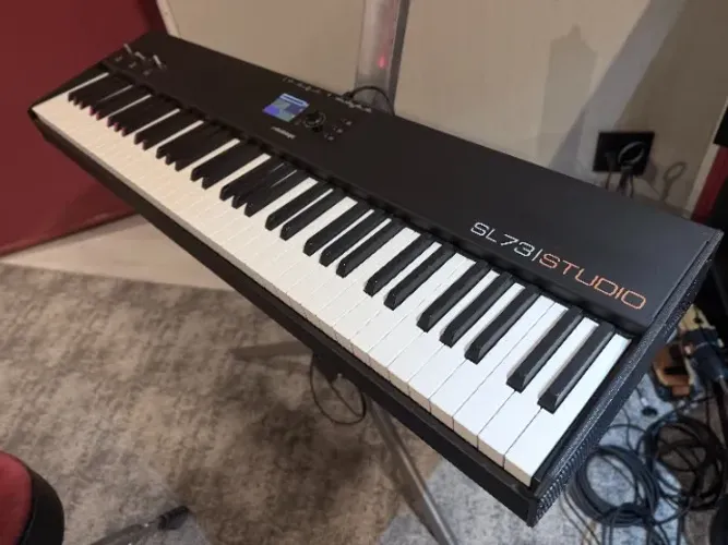 Teclado CONTROLADOR STUDIOLOGIC SL73 + BAG - R$4.900