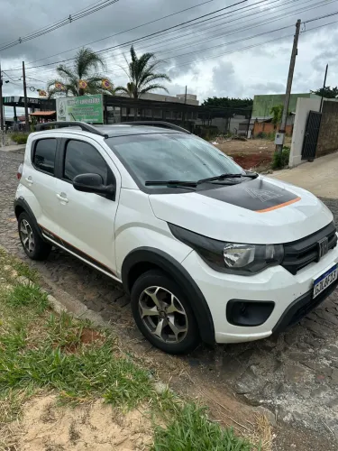 Fiat Mobi Trekking 1.0 Flex 5P 2021