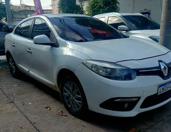 Renault Fluence Sed. Dynamique 2.0 16V Flex Aut. 2015