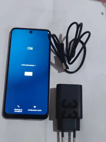 Vendo Moto G 32 obs: Tela trincada mais funciona perfeitamente e Botao do volume.