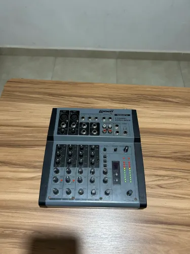 Mesa de som 