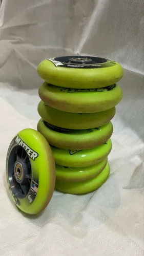 8 Rodas com rolamentos para patins Speed Inline - 100mm F3 - Matter
