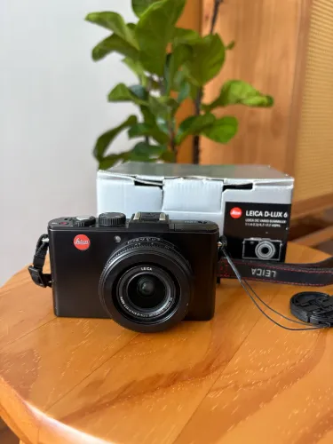 câmera fotográfica leica dlux6