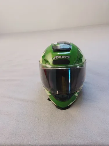 Capacete semi novo, aceito dinheiro, pix, cartão crédito e débito 