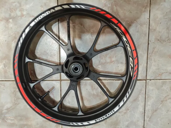 Aro dianteiro cb300f sem abs