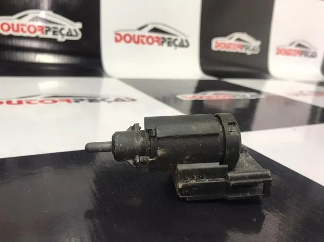 Interruptor Luz De Freio Gol Fox Polo Audi A3 1j0945511b
