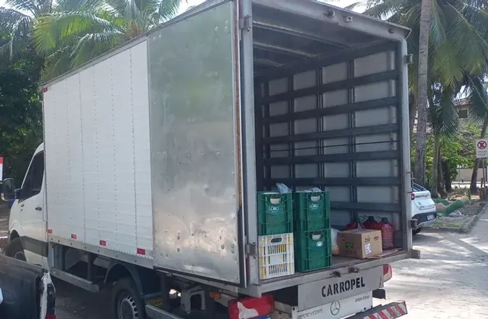 Carretos e mudanças. Contato *60.