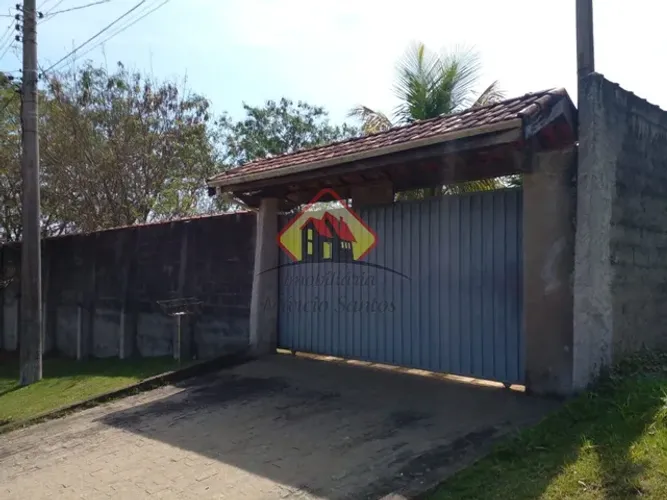 Venda de Casas / Chácara na cidade de Pindamonhangaba