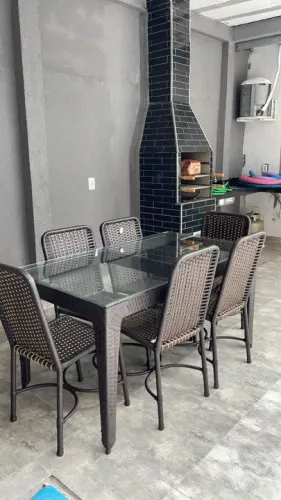 Mesa de 8 lugares de fibra sintética 