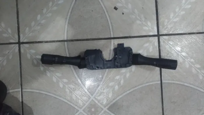 Chave de Seta Limpador Renault Fluence 2011 a 2018 255670040R