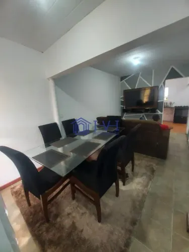 Lote com 1 casa e 2 barracões Bairro Renascença