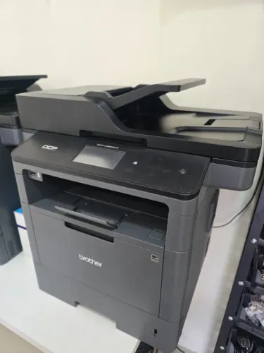 Impressora Lase multifuncional Brother 5652dn