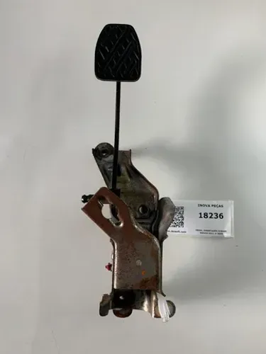  Pedal Embreagem Nissan March 2011 A 2020