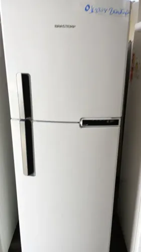 REGRIGERADOR BRASTEMP CLEAN FROST FREE 360L 220V