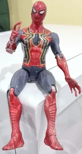 Homem aranha articulado bootleg