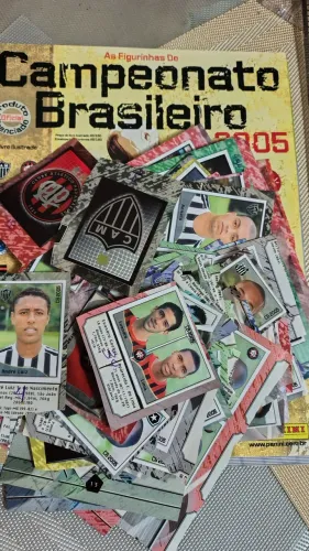 KIT com 122 figurinhas recortadas Coleção do álbum Campeonato Brasileiro 2005