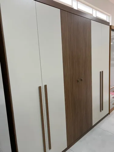 Guarda Roupa Casal Grande NOVO MOSTRUÁRIO 