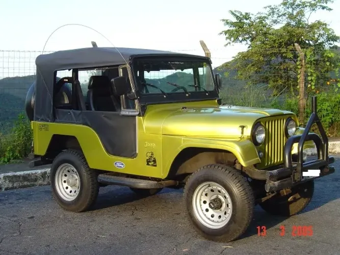 Willys Overland Jeep 2.6 12V Gasolina 2P 1976