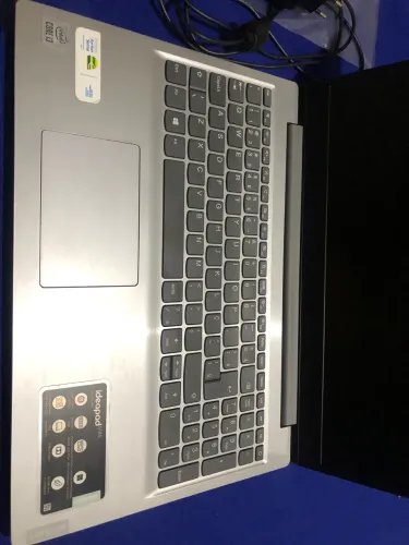 Notebook Lenovo 