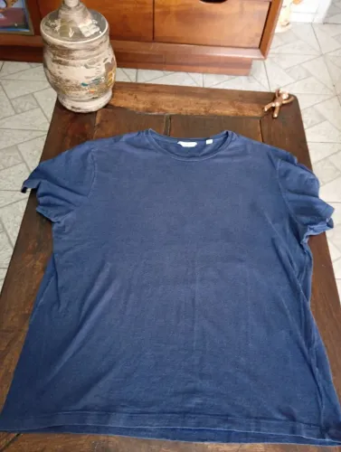 Camiseta Calvin Klein. M. Original.  