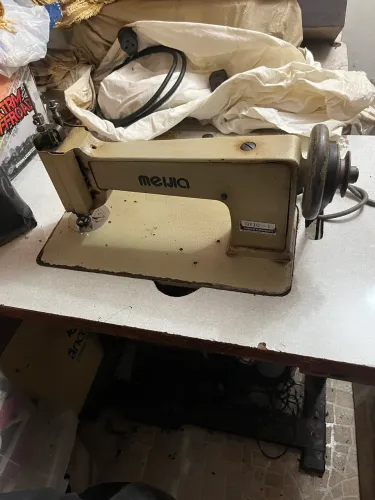 Máquina de costura industrial 