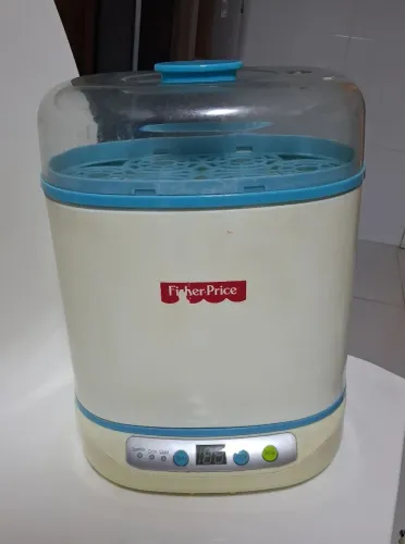 Esterilizador Digital de Mamadeiras e Acessórios Fisher Price 110v