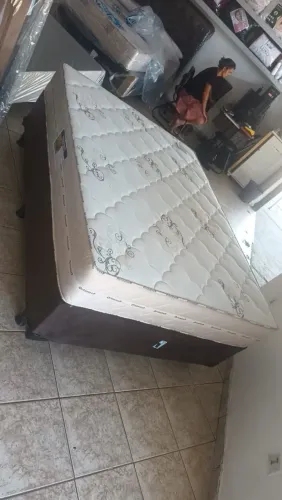 Cama casal com colchão d33 24 cm de altura
