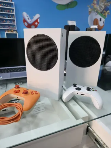 Xbox Series S seminovo c 3 meses de garantia 2 unidades totalmente revisados