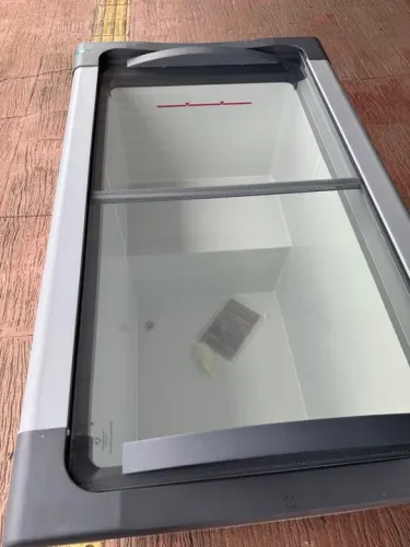 Freezer Horizontal 300 Litros Tampa de Vidro - Metalfrio