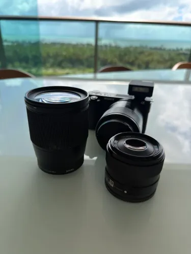 Lente Sony sigma 16mm ótimo estado 