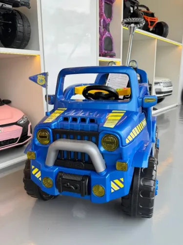 Andador de Passeio Infantil Policia Com Som de Sirene