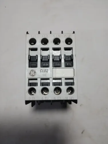 Contator CL02 10E GE 10A e um contato NA