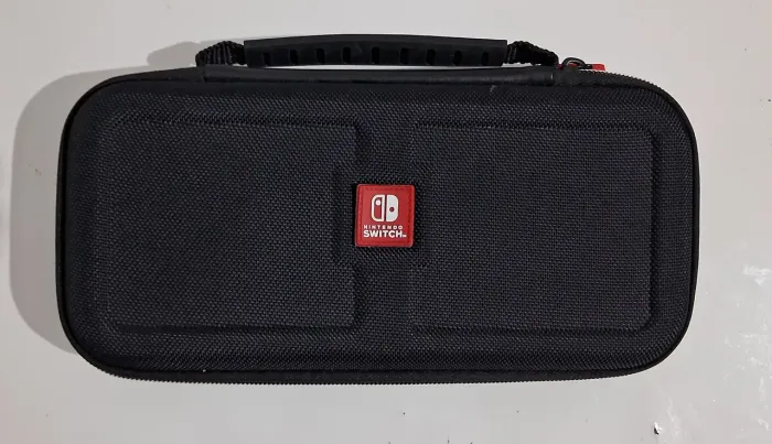Case Nintendo Switch Game traveler - original Deluxe travel