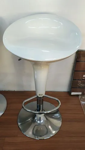 Banqueta Giratória Branca