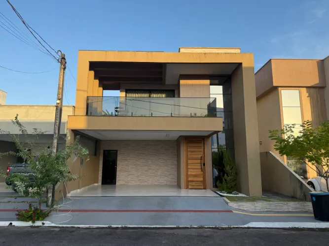Encante-se com esta belíssima casa disponível para venda no Condomínio Bougainvillea.