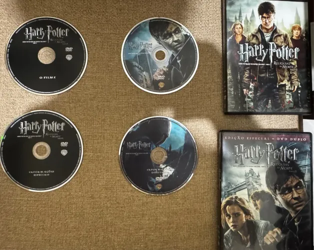 DVDs Harry Potter 7- Parte 1 e 2 + 2 Discos de informações adicionais