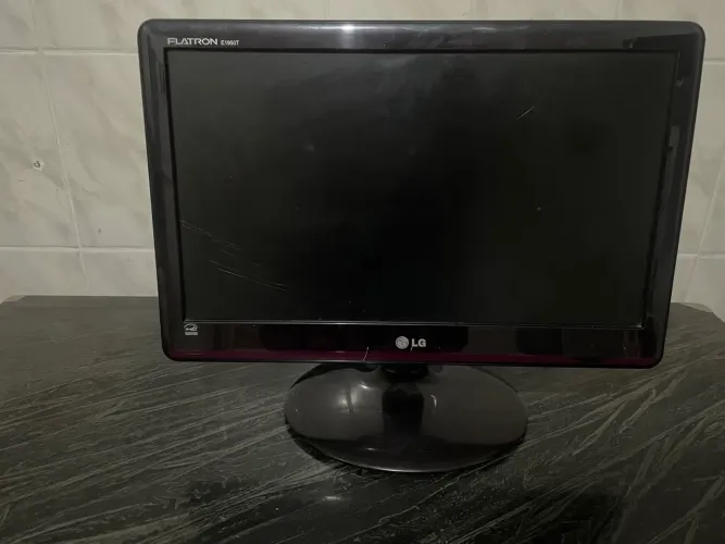 MONITOR LG com DEFEITO 