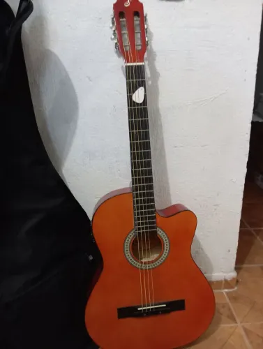 Violão eletroacústico Giannini 